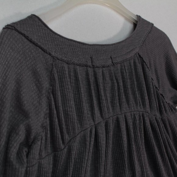 We the Free Shirt Women's Small Gray Long Sleeve Solid Polyester Rayon - Picture 12 of 13